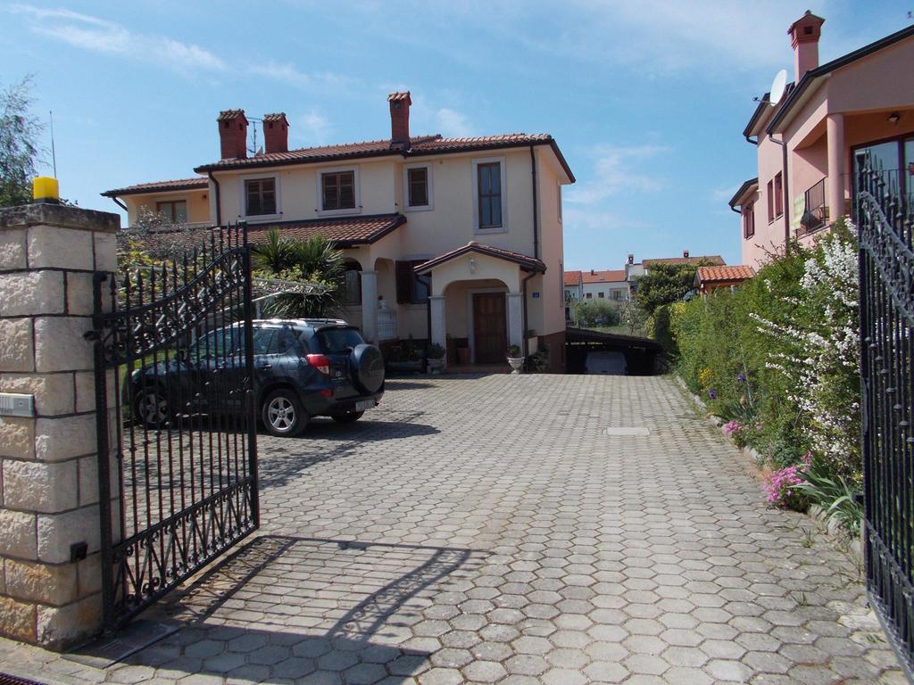 Apartments Jana Umag Luaran gambar